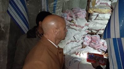 غلق 4 منشآت غذائية وإحالة العاملين بوحدة طب الجعفرية بالشرقية للتحقيق | صور