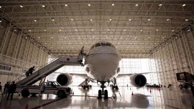 طائرة رئاسية للبيع مقابل 27 دولارا