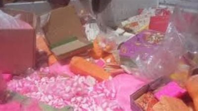 مصادرة 8 أطنان حلوى ومستلزمات إنتاج مجهولة المصدر بأبو النمرس