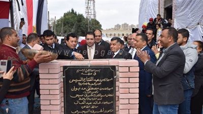 وزير الرياضة يضع حجر أساس تطوير مركز شباب سراي القبة | صور