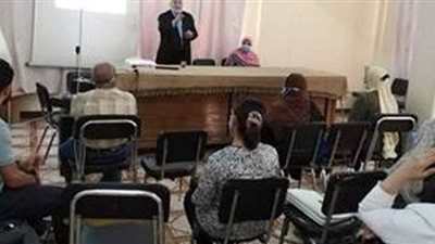 اجتماع تدريبي لمسؤولي الأمومة والطفولة بالإدارات في قنا | صور