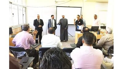وكيل المنطقة الأزهرية يتفقد تدريب TOT لمديري الكمبيوتر التعليمي بالإسكندرية