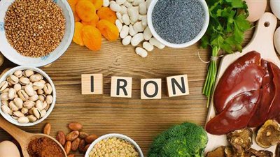 4 أطعمة تناولها بانتظام لعلاج الأنيميا ومد الجسم بالحديد