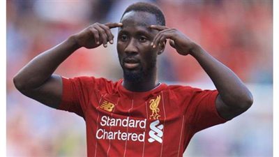 إصبة نجم ليفربول و4 لاعبين من منتخب غينيا بفيروس كورونا