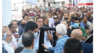 استقبال حافل لمرتضى منصور من موظفي الزمالك