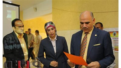 إجراءات الكشف الطبي للطلاب الجدد بسياحة وفنادق الأقصر | صور