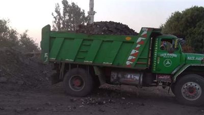 رفع 1000 طن مخلفات صلبة وتراكمات بمنطقة أوسيم | صور