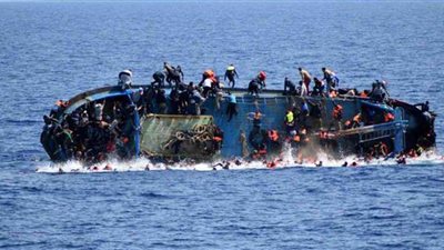 معظمهم نساء وأطفال.. انتشال 11 جثة لمهاجرين غرق مركبهم قبالة سواحل تونس