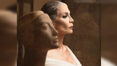 وفروا فلوس المكياج.. سوسن بدر تتصدر 