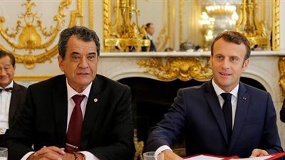 بعد يومين من لقاء ماكرون.. إصابة رئيس بولينيزيا الفرنسية بكورونا