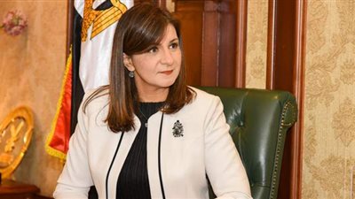 وزير الهجرة تتواصل مع السياحة للكشف عن شركات نصبت على مصريين زعمت إعادتهم للكويت