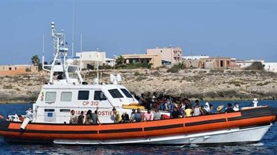 إنقاذ 7 وغرق 11 مهاجرا أفريقيا بقوارب الموت في تونس