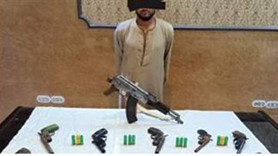 القبض على تاجر أسلحة  بمركز ابوقرقاص بالمنيا | صور