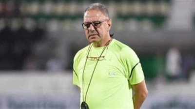 هل تعرض طلعت يوسف لمؤامرة من قائد الفريق للإطاحة به؟ رئيس النادي يجيب