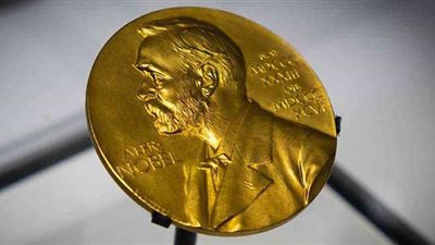 لماذا لا يحصل الأدباء والشعراء العرب على جائزة نوبل.. غياب القامات الفكرية الأبرز.. وتوجهات الجائزة العالمية تلعب الدور الأهم