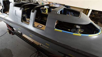 قارب يتحول إلى غواصة ذاتية القيادة في دقائق | فيديو وصور