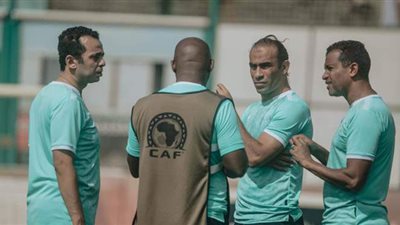 موسيماني يعلن قائمة الأهلي لرحلة المغرب استعدادًا لمواجهة الوداد