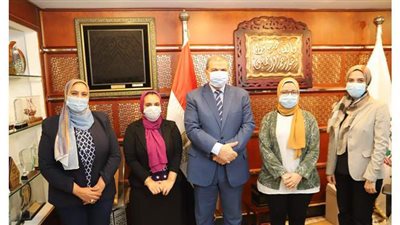 وزير القوى العاملة يساند فتيات مصر للقيام بالأدوار القيادية