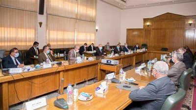 الزراعة والري تتفقان على التحول لنظم الري الحديث كشرط لتقنين الأراضي