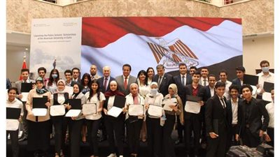 وزير التعليم العالي: تخصيص ٣٠ منحة للمتفوقين من طلاب المدارس الحكومية بالجامعة الأمريكية