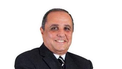 رئيس اللجنة الطبية بالأهلي يرافق بعثة النادي للمغرب