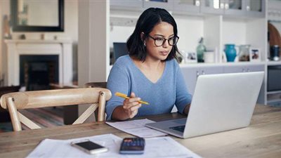 مصروفاتهم زادت.. هولندا ترفع مرتبات العاملين بالمنازل