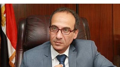 افتتاح  المعرض الأول للكتاب بـ