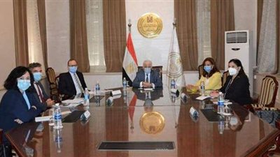 وزير التربية والتعليم يلتقي مدير منظمة اليونيسف في الشرق الأوسط لبحث التعاون المشترك