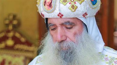 عودة أسقف نجع حمادي بعد رحلة علاج بأمريكا