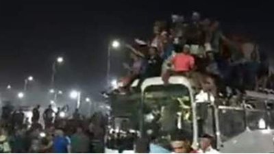 ليلة لم تنم فيها قلعة الغزل.. أفراح بشوارع المحلة فرحا بعودة فريقها للممتاز | صور