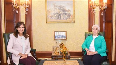 وزيرة الهجرة: المصريات بالخارج يضربن مثالا حيا على نجاح المرأة المصرية