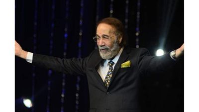 مهرجان بورسعيد لسينما العالم القديم ينعي الفنان محمود ياسين