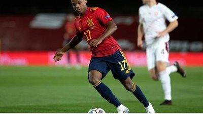 التشكيل الرسمي لموقعة إسبانيا وأوكرانيا بدوري الأمم الأوروبية