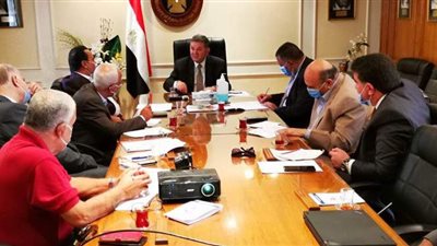 قيادات عمالية توضح حقيقة  لقاء وزير قطاع الأعمال العام بشأن مسودة اللائحة الجديدة