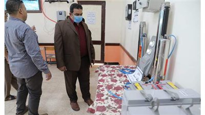 تركيب لوحات إرشادية بالمدارس للتوعية بطرق الوقاية من فيروس كورونا بالوادى الجديد