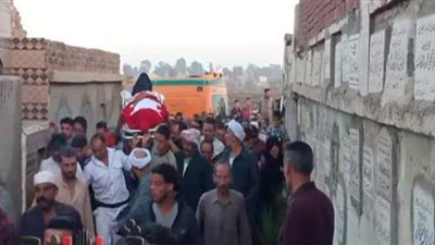 جنازة شعبية لشهيد الواجب الوطني  بمسقط رأسه في الدقهلية | صور