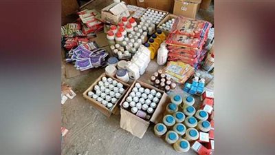 ضبط 556  علبة أدوية بيطرية منتهية الصلاحية بالدقهلية | صور