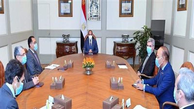 السيسي يتابع المشروعات القومية في قطاع الكهرباء ويستقبل رئيس 