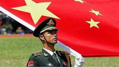 الرئيس الصيني يطالب الجيش باليقظة والاستعداد أثناء تفقد قاعدة بحرية