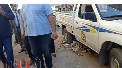 محافظ الدقهلية يكتشف قمامة مخبأة أسفل سيارة حكومية.. ويوبخ المسئولين: اوعوا تقولوا صدفة | فيديو