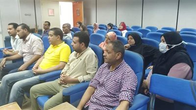 اجتماع لمسئولي التكافل الاجتماعي بكليات جامعة جنوب الوادي