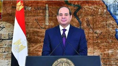 السيسي يمنح أوائل طلاب كلية الشرطة دفعة 2020 نوط الامتياز من الطبقة الثانية