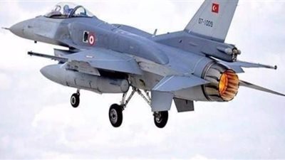 تركيا تواصل استفزازاتها وتحاصر طائرة وزير خارجية اليونان 20 دقيقة في الجو