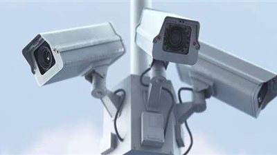 النيابة تأمر بالتحفظ على كاميرات المراقبة في محيط العثور على رضيع بأحد شوارع المقطم