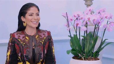 منى زكي:  لبنان بلدي الثاني.. وفاتن حمامة مثلي الأعلى