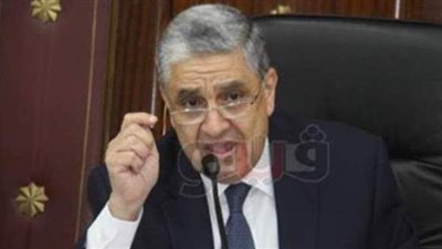 الكهرباء: نتوقع البدء التنفيذي في الربط مع قبرص واليونان قريبا