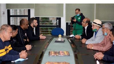 الرجاء يكرم بعثة الزمالك