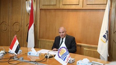 6 تعليمات مشددة من محافظ قنا لإتمام عملية نقل محصول القصب للمصانع