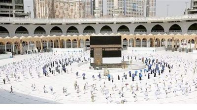 السعودية تزف بشرى سارة بشأن تصاريح الزيارة والعمرة