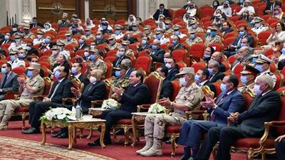 السيسي يفتتح معرض تراثنا ويشهد الندوة التثقفية للقوات المسلحة وحفل تخرج الشرطة | فيديو